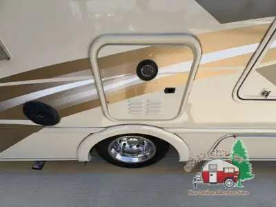 2018 Thor Motor Coach Compass 23TR photo 10