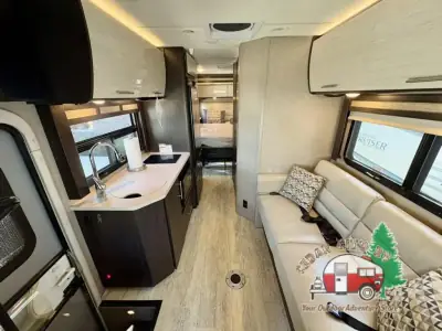 2018 Thor Motor Coach Compass 23TR photo 18