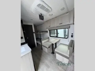 2027 Coachmen Catalina Summit Series 7 164BHX photo 7