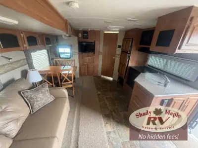 2015 Forest River Rockwood Ultra Lite 2604WS photo 11