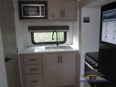2026 Forest River Flagstaff Micro Lite 25FBD photo 8