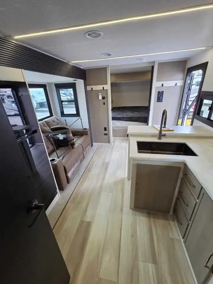 2027 Forest River Salem Hemisphere Hyper-Lyte 245BHHL exterior