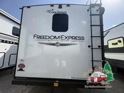 2023 Coachmen Freedom Express Ultra Lite 252RBS photo 6