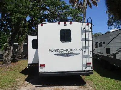2021 Coachmen Freedom Express Ultra Lite 248 RBS photo 4