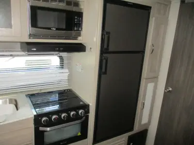 2021 Coachmen Freedom Express Ultra Lite 248 RBS photo 17