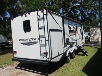 2021 Coachmen Freedom Express Ultra Lite 248 RBS photo 5
