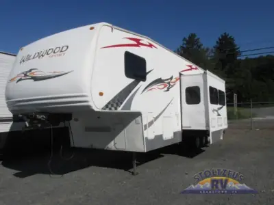 2010 Forest River Wildwood Sport LE 356 SRV photo 2