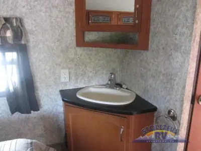 2010 Forest River Wildwood Sport LE 356 SRV photo 17