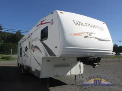 2010 Forest River Wildwood Sport LE 356 SRV