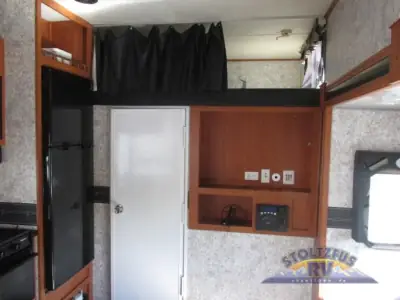 2010 Forest River Wildwood Sport LE 356 SRV photo 4