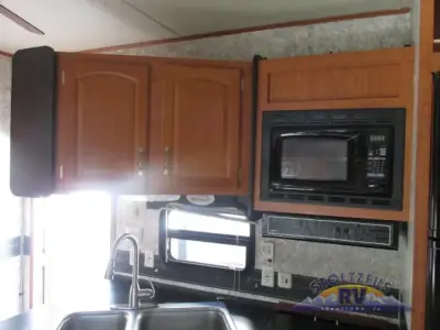 2010 Forest River Wildwood Sport LE 356 SRV photo 8