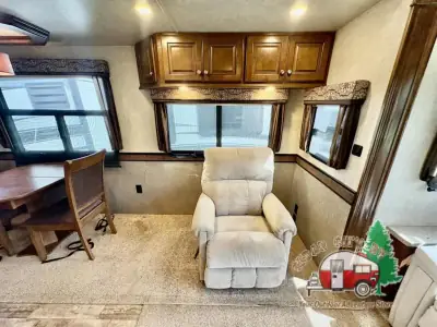 2016 Heartland Bighorn 3875FB photo 29