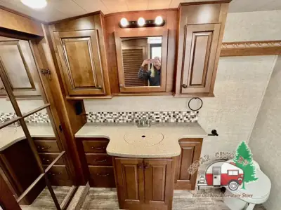 2016 Heartland Bighorn 3875FB photo 39