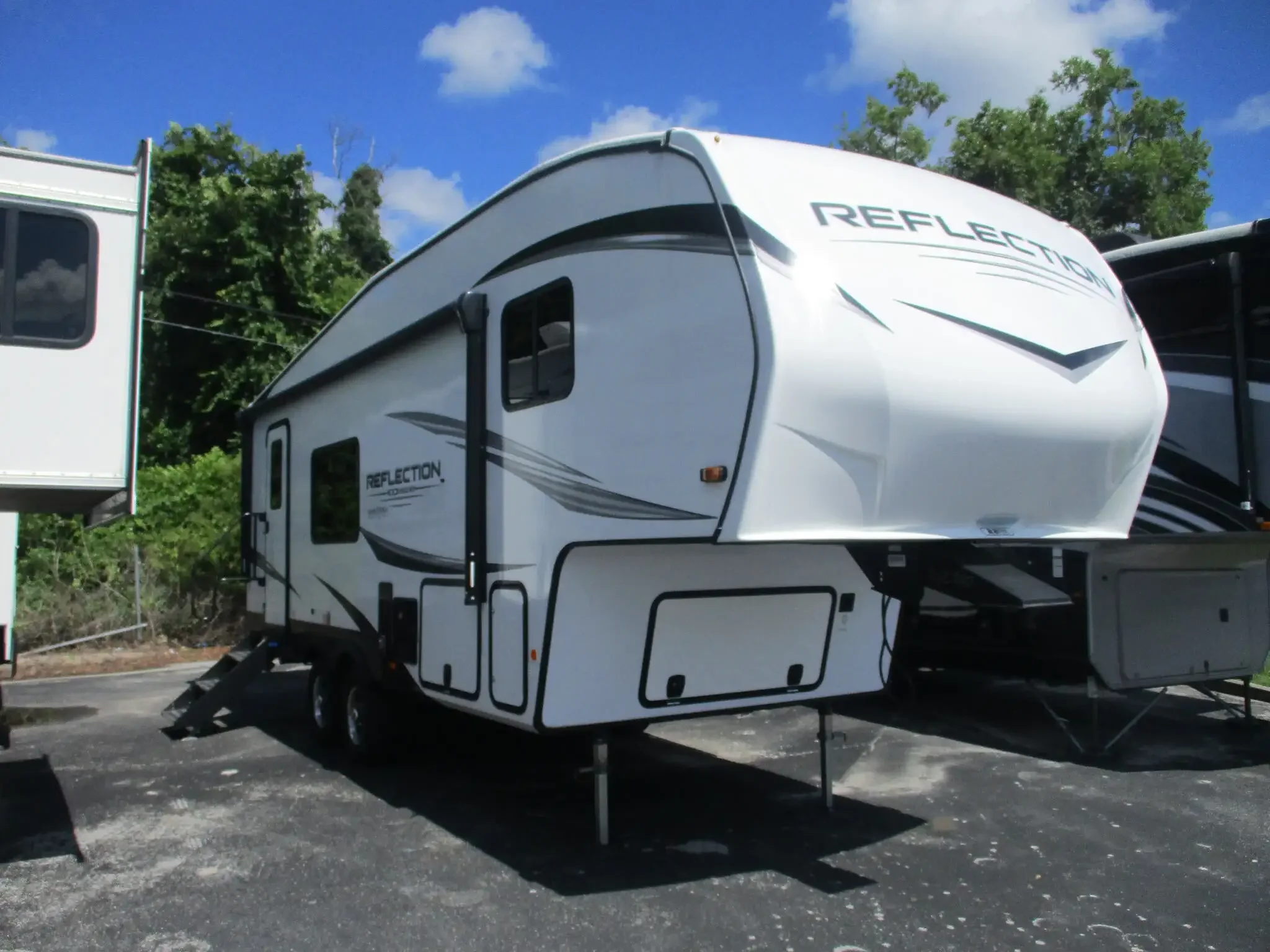 2025 Grand Design Reflection 100 Series 22RK exterior