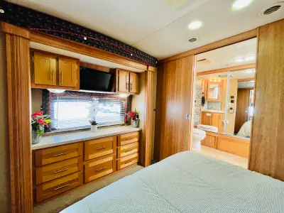 2011 Forest River BERKSHIRE 390RB photo 13