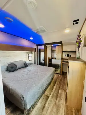 2024 Forest River CHEROKEE ARCTIC WOLF 3810 SUITE photo 15
