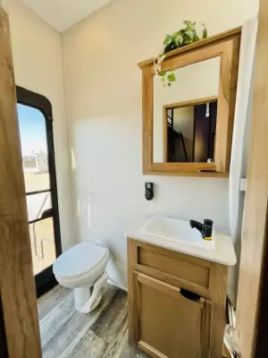 2024 Forest River CHEROKEE ARCTIC WOLF 3810 SUITE photo 11