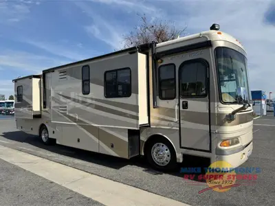 Used 2006 Fleetwood RV Providence 39L