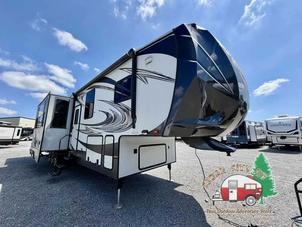 2013 Heartland Cyclone 3800 exterior