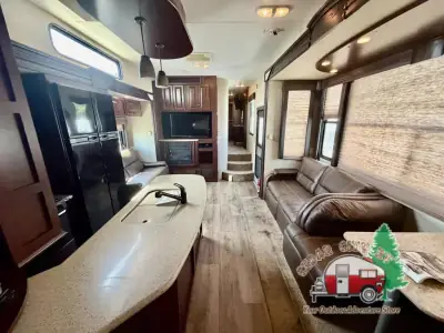 2013 Heartland Cyclone 3800 photo 14