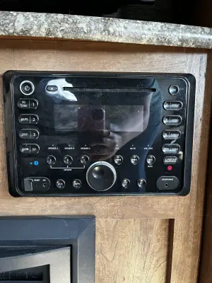 2017 Keystone LAREDO 330RL photo 33