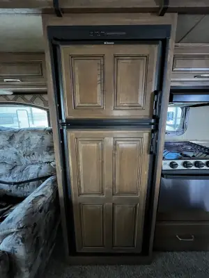 2017 Keystone LAREDO 330RL photo 24