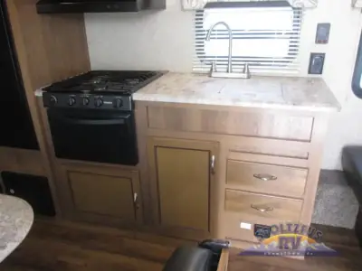 2018 Coachmen Catalina SBX 261BHS photo 6