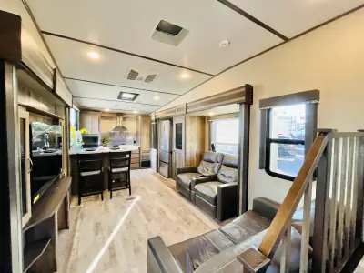 2019 Keystone SPRINTER 3551FWMLS photo 10