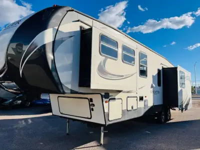 2019 Keystone SPRINTER 3551FWMLS photo 5