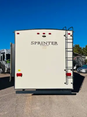 2019 Keystone SPRINTER 3551FWMLS photo 7