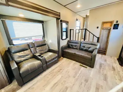 2019 Keystone SPRINTER 3551FWMLS photo 14