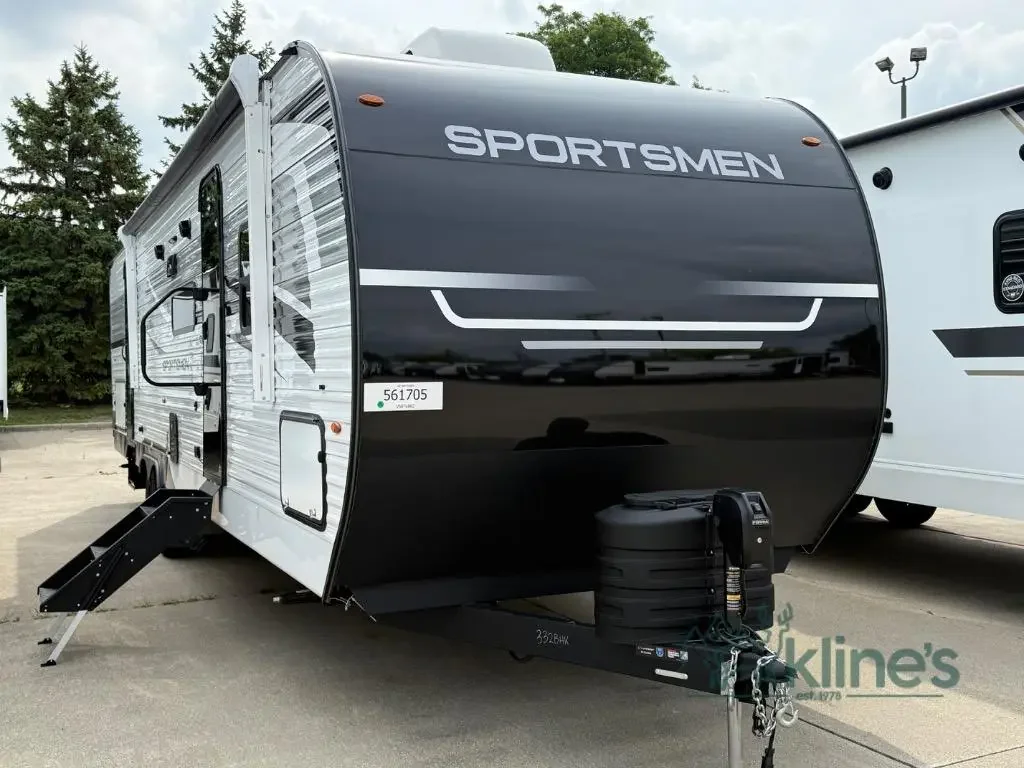 2027 K-Z Sportsmen SE 332BHKSE exterior