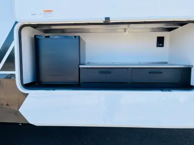 2025 Brinkley MODEL Z 3610 photo 27