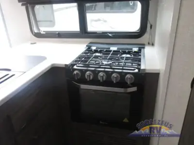 2022 Forest River Flagstaff Micro Lite 21DS photo 8