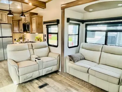 2021 Forest River CEDAR CREEK 388RK photo 10