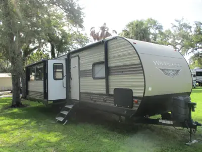 2020 Forest River Wildwood 27RE