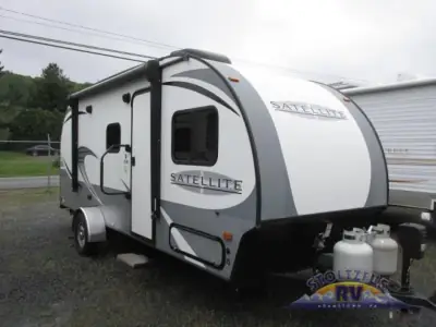2018 Starcraft Satellite 18MK