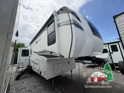 2022 Jayco Eagle 321RSTS