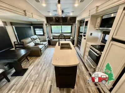 2022 Jayco Eagle 321RSTS photo 13