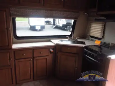 2018 Forest River Flagstaff Micro Lite 25FKS photo 6