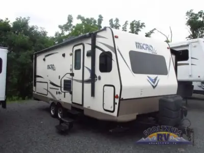 2018 Forest River Flagstaff Micro Lite 25FKS
