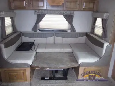 2018 Forest River Flagstaff Micro Lite 25FKS photo 5