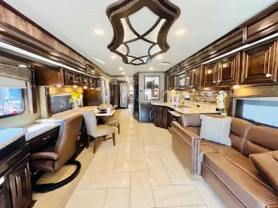 2017 Thor Motor Coach TUSCANY 45AT photo 8
