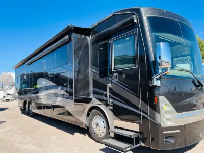 2017 Thor Motor Coach TUSCANY 45AT photo 3