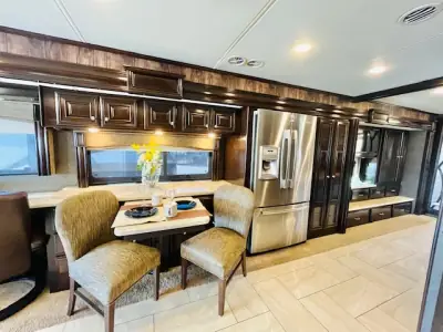 2017 Thor Motor Coach TUSCANY 45AT photo 11