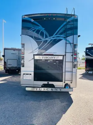 2017 Thor Motor Coach TUSCANY 45AT photo 5