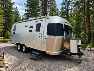 2016 Airstream FLYING CLOUD 23D