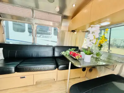 2016 Airstream FLYING CLOUD 23D photo 13