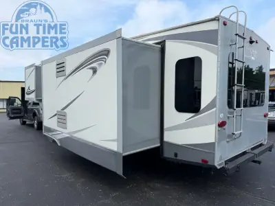 2018 Highland Ridge OPEN RANGE LIGHT LF319RLS photo 4