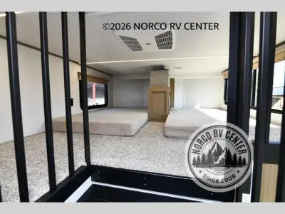 2025 Forest River Salem Grand Villa 44VIEW photo 12
